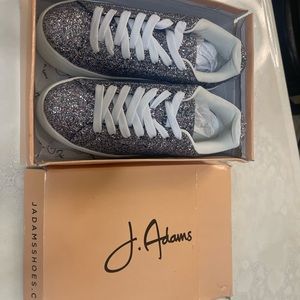 J Adams Women’s Glitter Low-Top Sneakers. Color: Multi Color: Size 10 ( Medium)